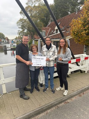 Rabo clubsupport cheque uitreiking